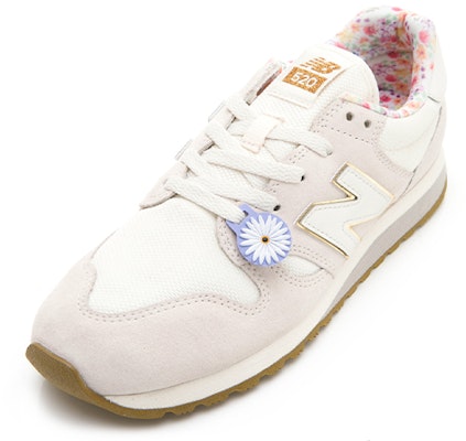 (W) ニューバランス 520 ベージュ/ホワイト WL520CC Lookbook (W) ニューバランス 520 ベージュ/ホワイト WL520CC