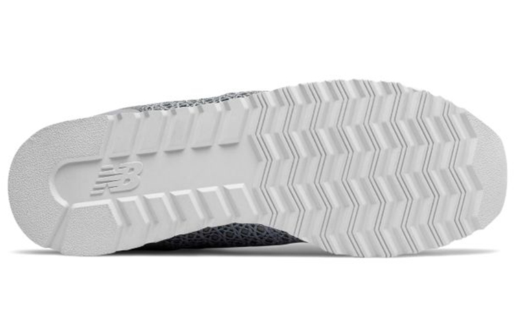 Shop (W) Sneakers New Balance 520 Series Abu-Abu 'Gray White' WL520EGR