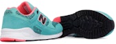 Shop New Balance NB 530 低筒 跑步鞋 女款 綠