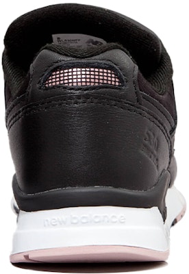 (Women) New Balance 530 Low Black WL530NFF Lookbook (Women) New Balance 530 Low Black WL530NFF