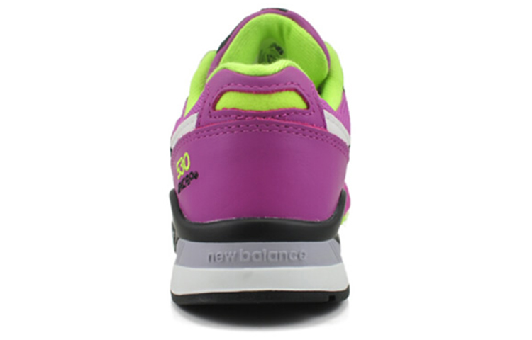 Shop New Balance NB 530 輕便 低幫 跑步鞋 女款 黑白紫