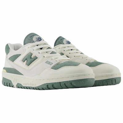 (W) New Balance 550 'Garam Laut Juniper Gelap' BBW550PE Lookbook (W) New Balance 550 'Garam Laut Juniper Gelap' BBW550PE