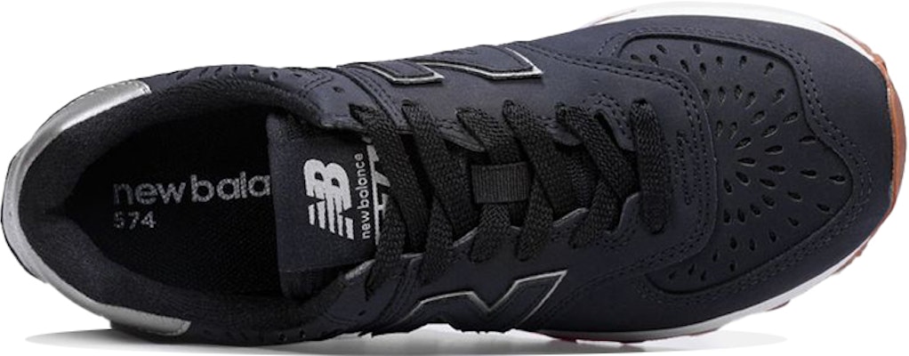 (W) New Balance 574Series Klasik /Silver 'Hitam' WL574SBZ Lookbook (W) New Balance 574Series Klasik /Silver 'Hitam' WL574SBZ