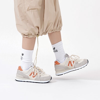 New Balance NB 574 復古 耐磨透氣 低筒 跑步鞋 女款 卡其色 Cheap New Balance NB 574 復古 耐磨透氣 低筒 跑步鞋 女款 卡其色