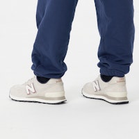 (W) New Balance 574 'Gris con Detalles Rojos' WL574ER2 Sizing (W) New Balance 574 'Gris con Detalles Rojos' WL574ER2