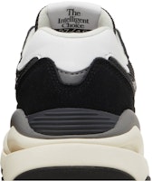 (W) New Balance 57/40 'Hitam Garam Laut' W5740SLB Sizing (W) New Balance 57/40 'Hitam Garam Laut' W5740SLB