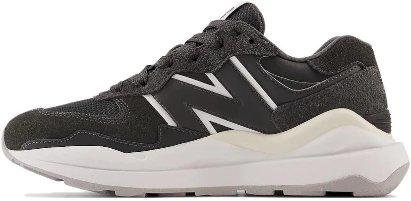 (W) New Balance 57/40 'Blacktop' Pria/Wanita Hitam Sneakers W5740STA Buy (W) New Balance 57/40 'Blacktop' Pria/Wanita Hitam Sneakers W5740STA