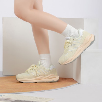 (W) New Balance 57/40 'Kuning Jernih' W5740CE Cheap (W) New Balance 57/40 'Kuning Jernih' W5740CE