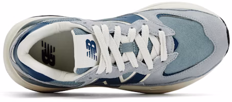 Lookbook (Women) New Balance 57/40 'Eclipse' W5740LX1