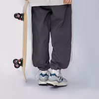 Sizing (Women) New Balance 57/40 'Eclipse' W5740LX1