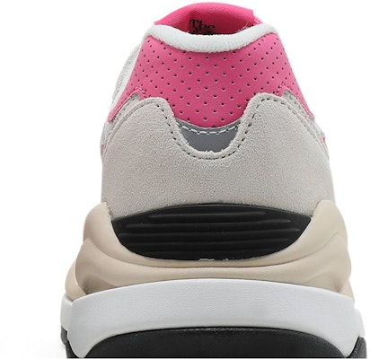 (W) 뉴발란스 57/40 '세이지 라임 글로우' W5740WT1 Sizing (W) 뉴발란스 57/40 '세이지 라임 글로우' W5740WT1