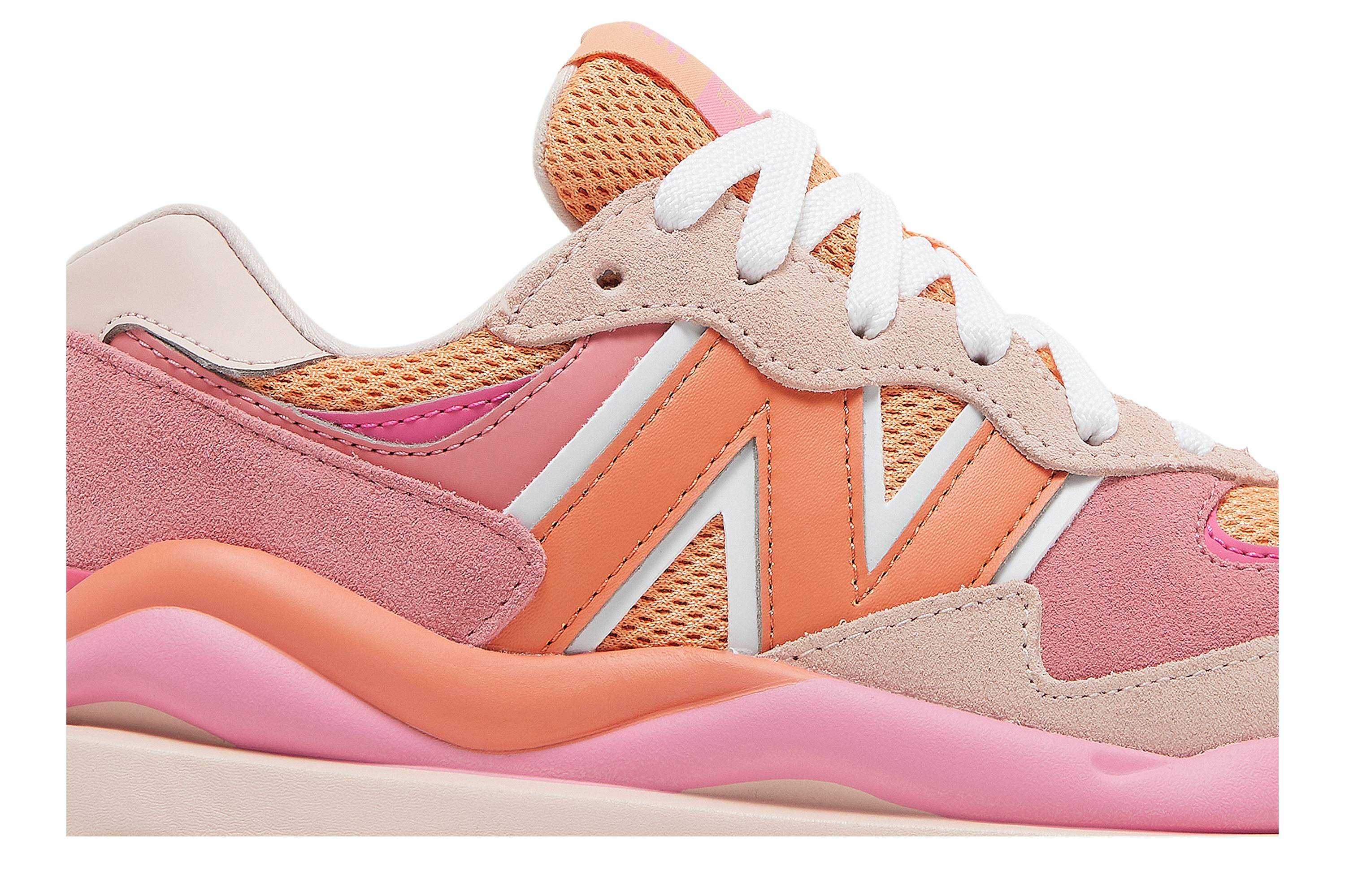 Order (W) 뉴발란스 57/40 '러브레터' (New Balance 57/40 'Love Letter') W5740VDA