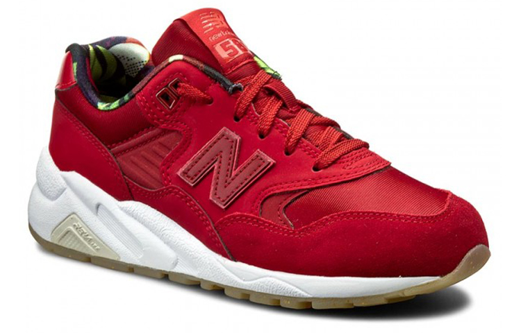 Order (W) New Balance 580 'Merah' WRT580RR