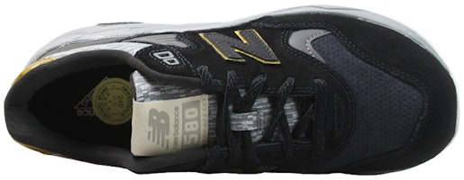 New Balance 580系列 女性款 黑灰色 Shop New Balance 580系列 女性款 黑灰色