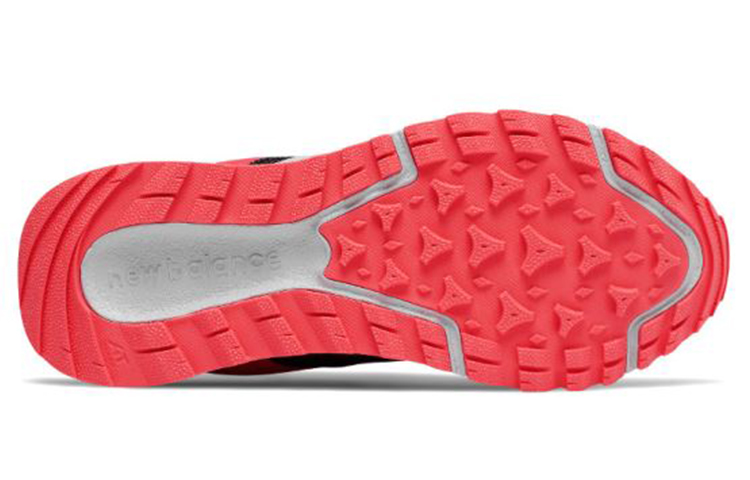 Shop (W) 뉴발란스 590 레드/블랙 (New Balance 590 Red/Black) WT590RP3