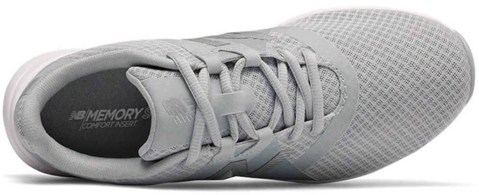 (W) ニューバランス 611 グレー WX611GW Lookbook (W) ニューバランス 611 グレー WX611GW