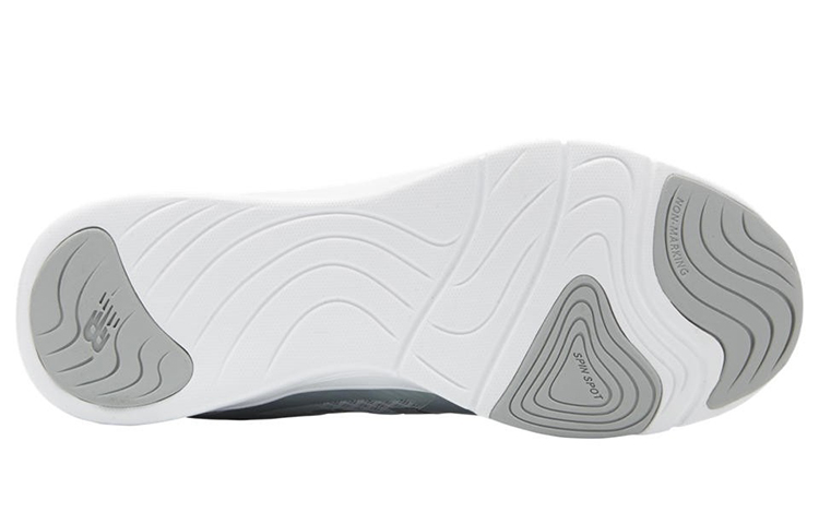 Shop (W) ニューバランス 611 グレー WX611GW