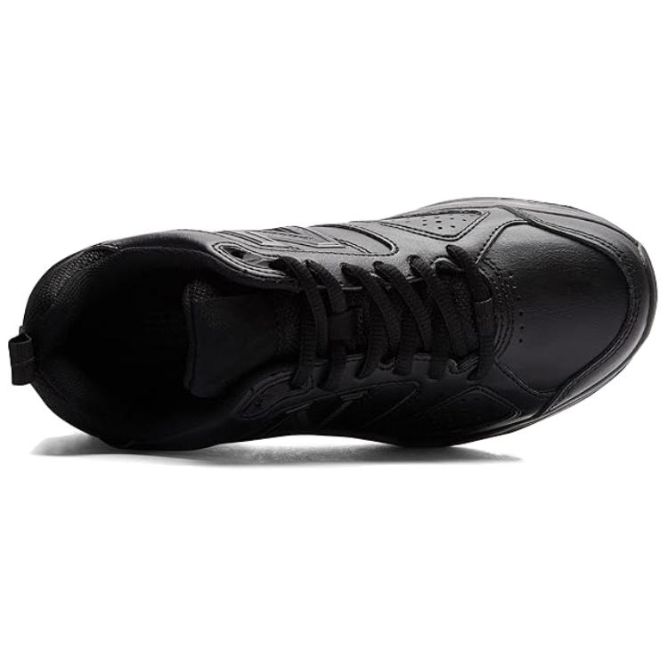 Lookbook New Balance 624v4 純黑色 女款