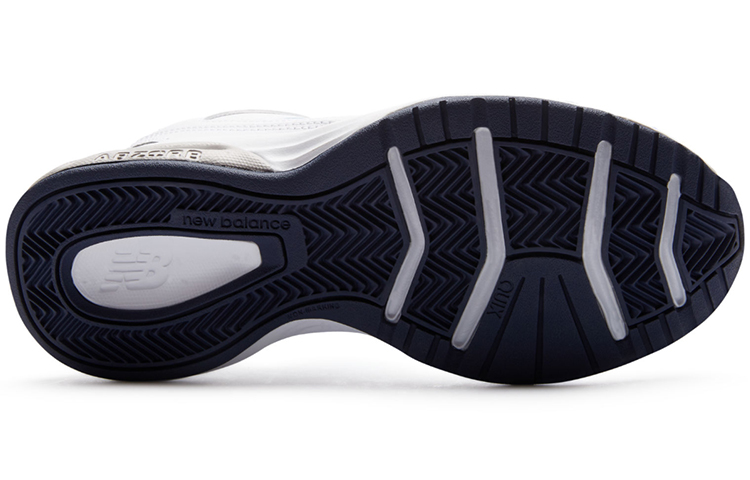 Shop New Balance 624v4 女款 白色