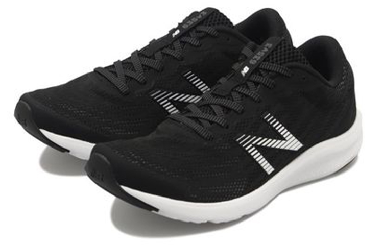 Lookbook New Balance 635系列 低筒 跑步鞋 女款 黑色