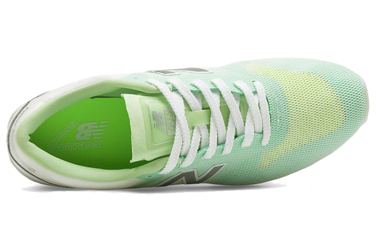 Lookbook (W) New Balance 696 Série Baskets Vertes WL696RBM