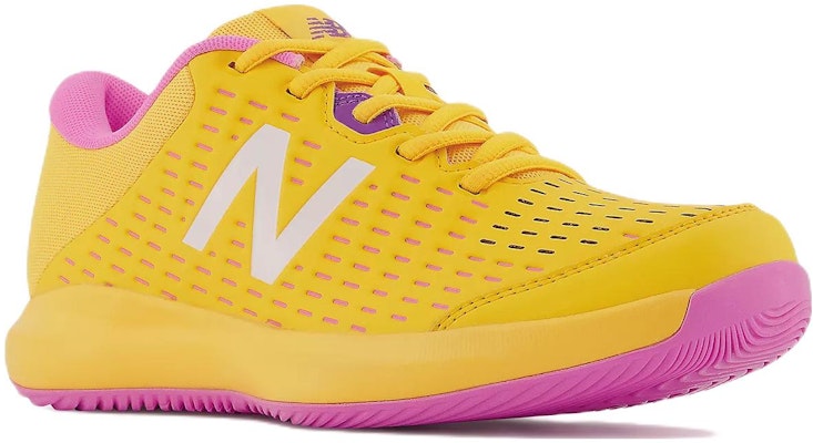 (Women) New Balance 696v4 'Vibrant Apricot' WCH696L4 Lookbook (Women) New Balance 696v4 'Vibrant Apricot' WCH696L4