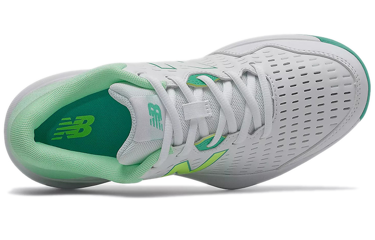 Shop (W) New Balance 696v4 ''Weiß Agave'' WCH696A4
