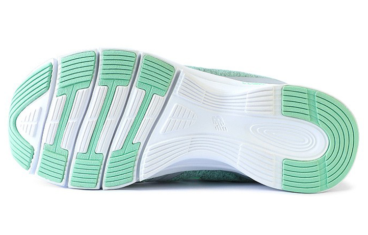 Shop (W) New Balance 711 Serie Heathered Sneakers ''Grün'' WX711HI
