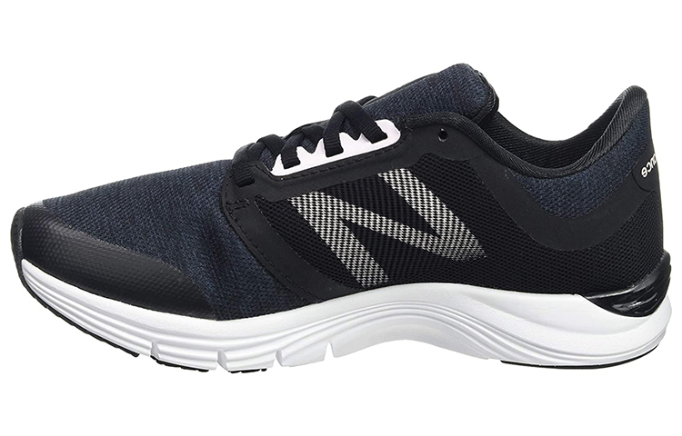 Buy (W) New Balance 715 V3 低帮黑色/'白色' 运动鞋 WX715AB3