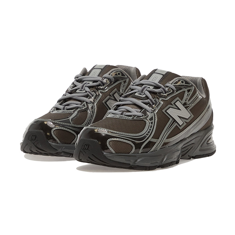 Lookbook New Balance 740 Baskets Basketball Noir Métal U7407YI