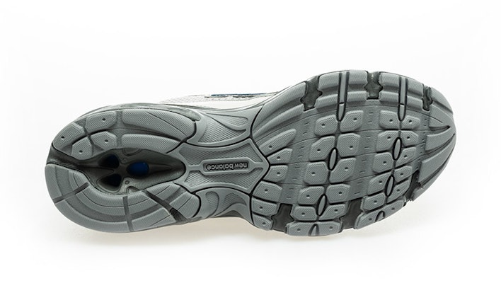 (W) 新百伦 740 篮球鞋复古款式 U7407LZ Purchase (W) 新百伦 740 篮球鞋复古款式 U7407LZ