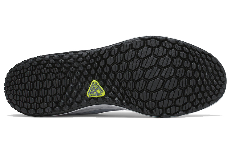 Shop (W) (女性用) ニューバランス 806v1『ライトサイクロン』WID806P1 WID806P1