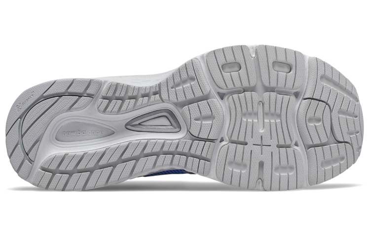 Shop (W) New Balance 880v9 Scarpe Running W880LB9