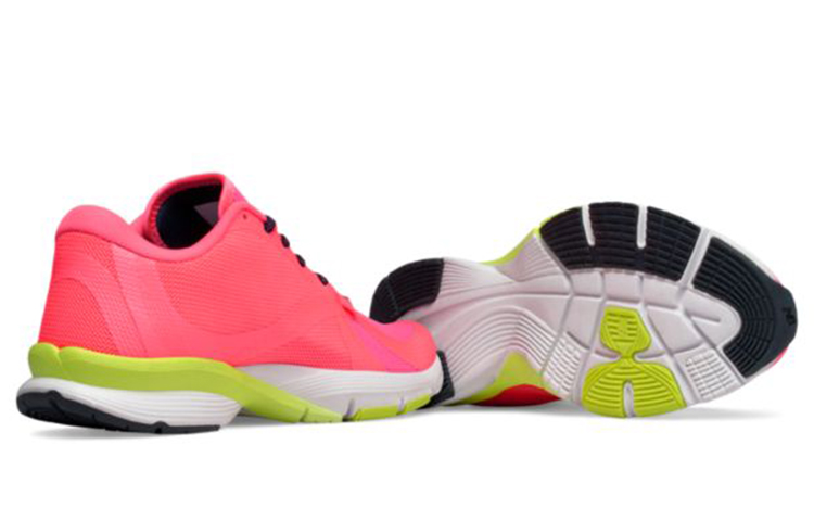 Shop (W) New Balance 88 Series Baskets Basses Rose WX88GF
