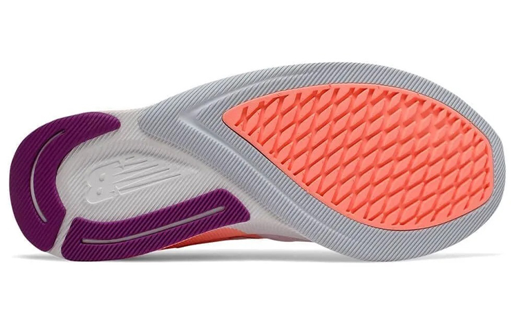 Shop New Balance 890系列 低幫復古跑步鞋 女款 灰粉色