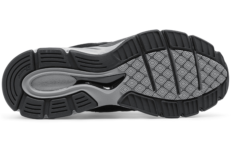 Shop (Wanita) New Balance 990v4 Hitam W990BK4