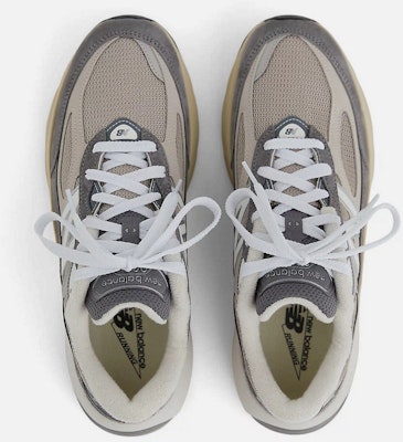 (Women) New Balance 990v6 Series Casual Shoes Gray U990GR6-D Lookbook (Women) New Balance 990v6 Series Casual Shoes Gray U990GR6-D
