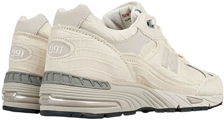 (W) New Balance 991v2 Made In UK ''Abu Mutiara'' W991CR1 Lookbook (W) New Balance 991v2 Made In UK ''Abu Mutiara'' W991CR1