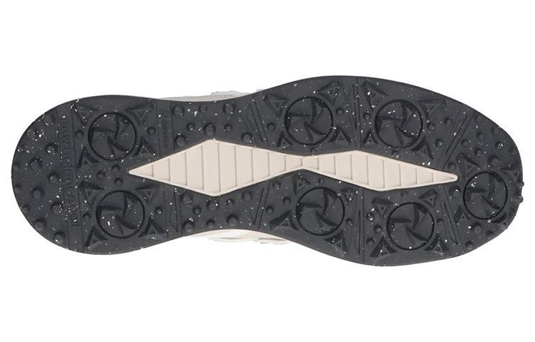 Shop (W) ニューバランス 996 ゴルフ "グレーシルバー" WGS996BE