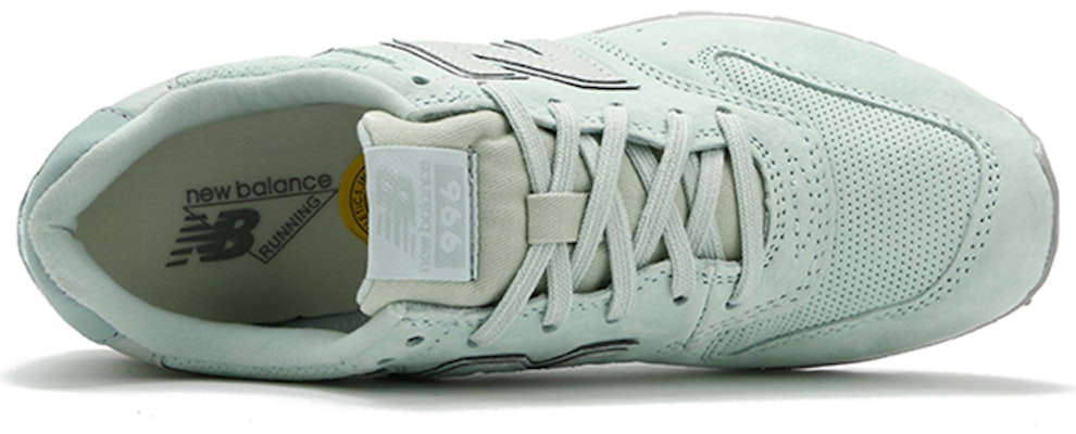 (W) New Balance 996 Siri 'Hijau Peppermint' WR996WPM Lookbook (W) New Balance 996 Siri 'Hijau Peppermint' WR996WPM