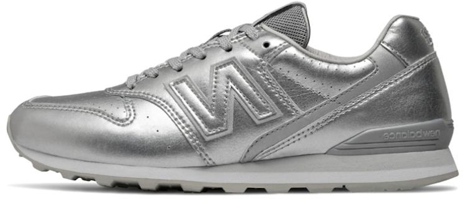 New Balance 996系列 女款 銀色 Buy New Balance 996系列 女款 銀色