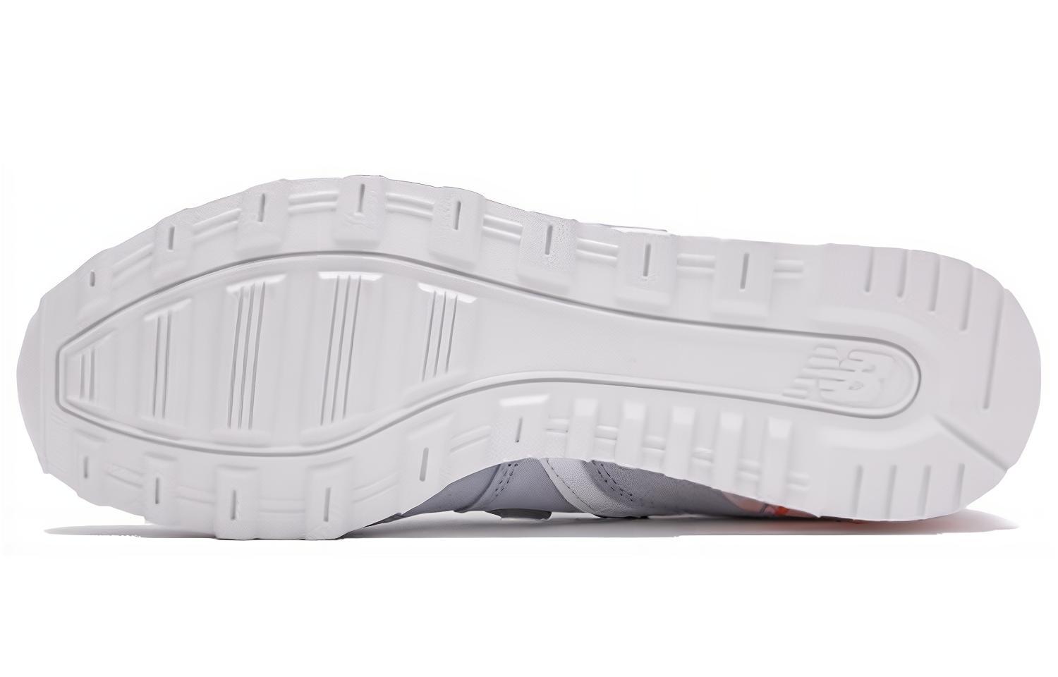 Lookbook New Balance NB 996 復古 低筒 跑步鞋 女款 淡藍色