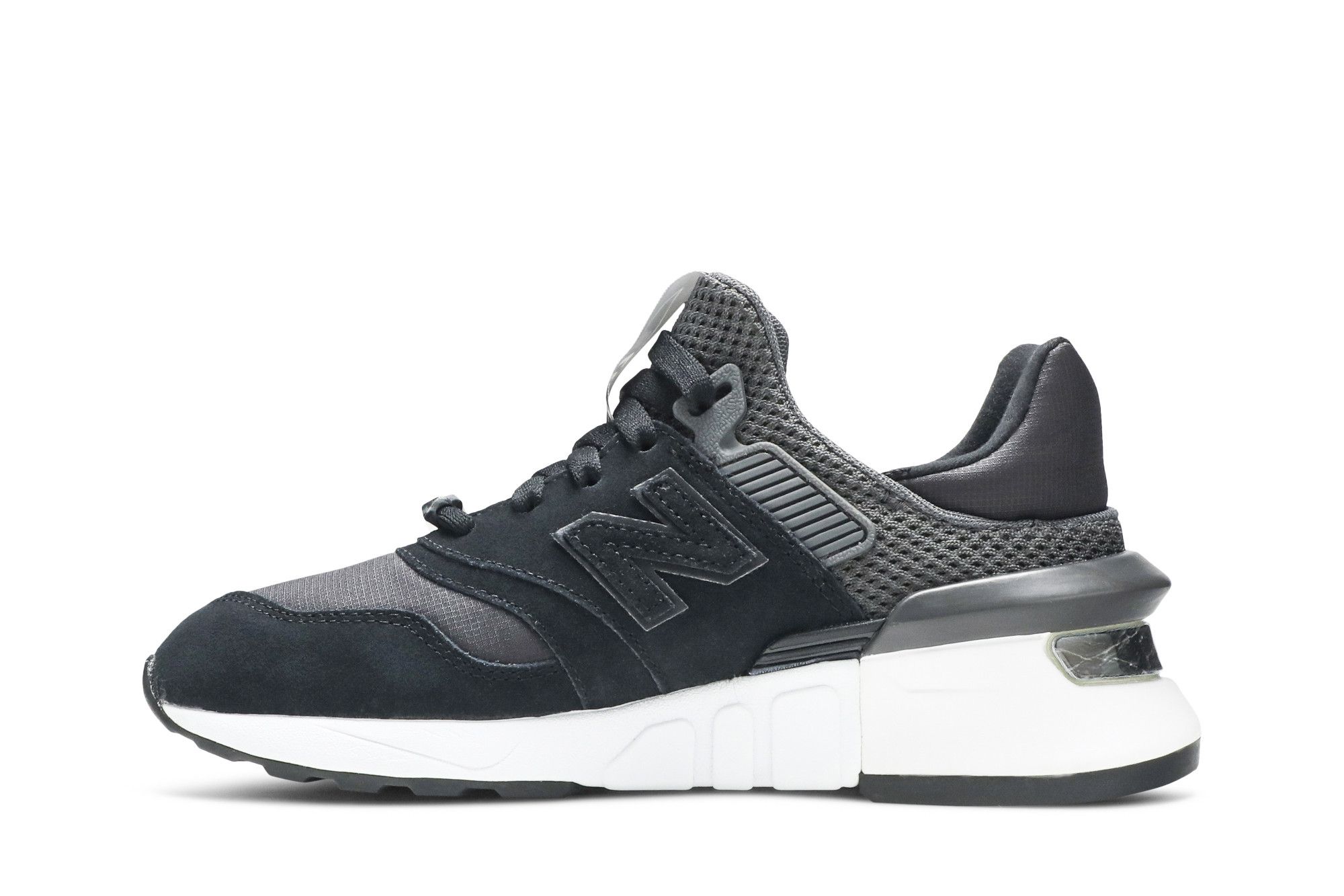 Lookbook (W) New Balance 997 ''Noir'' WS997RB