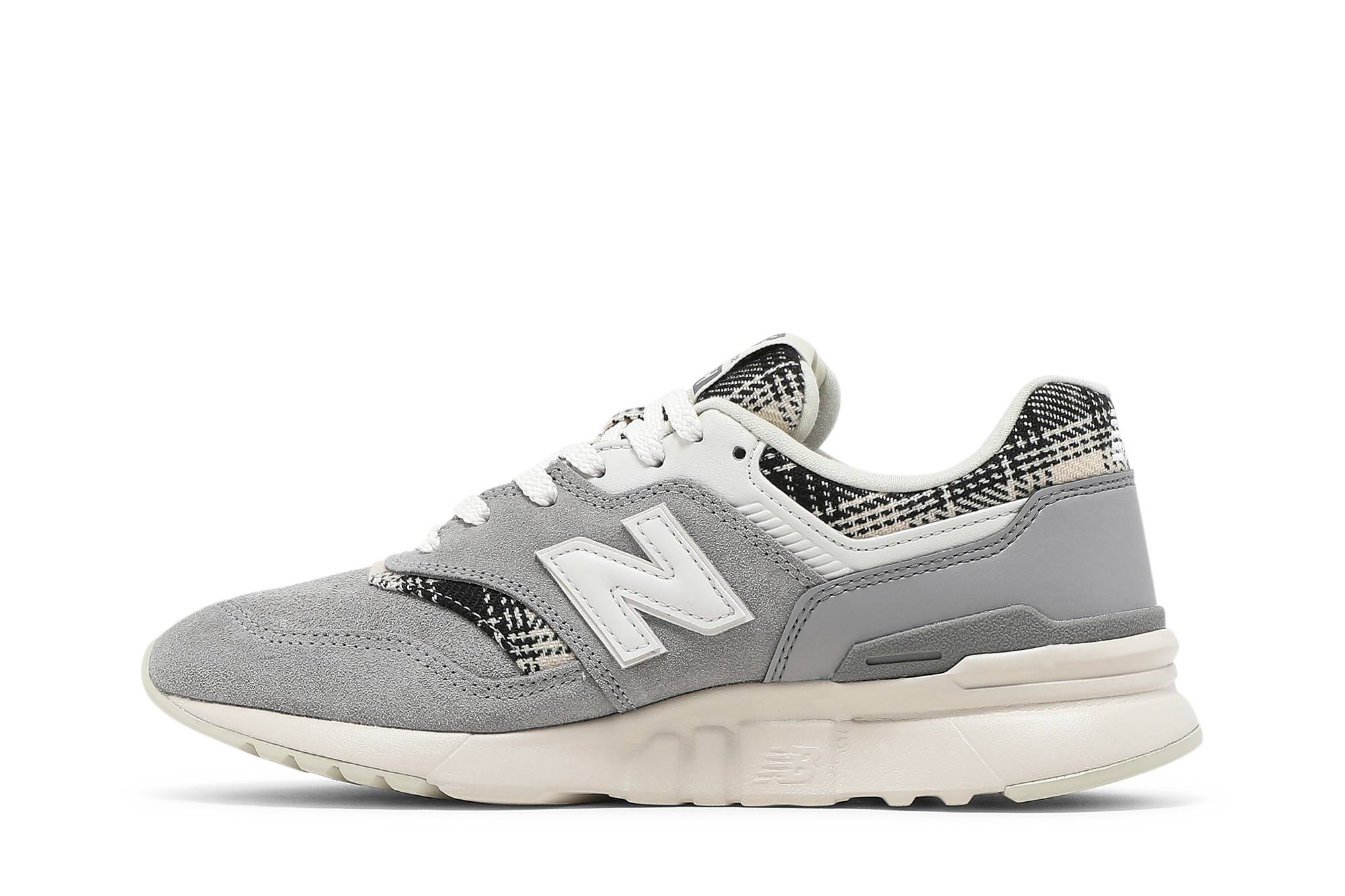 Lookbook (W) New Balance 997 'Gris Blanco Negro' CW997HXCB