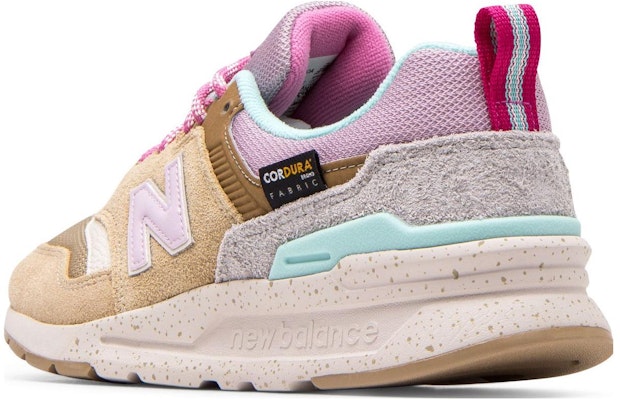 (W) 뉴발란스 997 아웃도어 (New Balance 997 Outdoor) CW997HOA Lookbook (W) 뉴발란스 997 아웃도어 (New Balance 997 Outdoor) CW997HOA