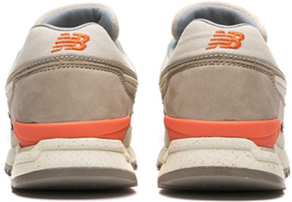New Balance NB 997 低幫 跑步鞋 女款 米黃色 B寬 Shop New Balance NB 997 低幫 跑步鞋 女款 米黃色 B寬