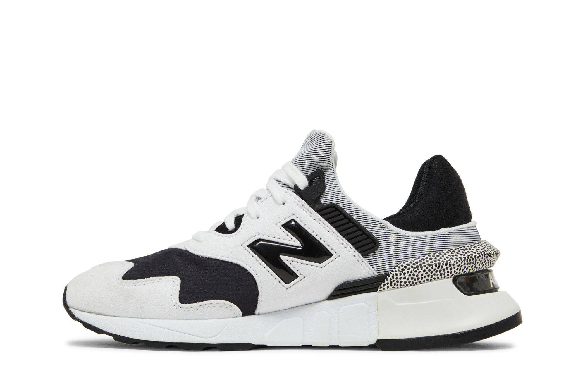 Lookbook (W) New Balance 997 Sport ''Weiß Schwarz'' WS997JCF