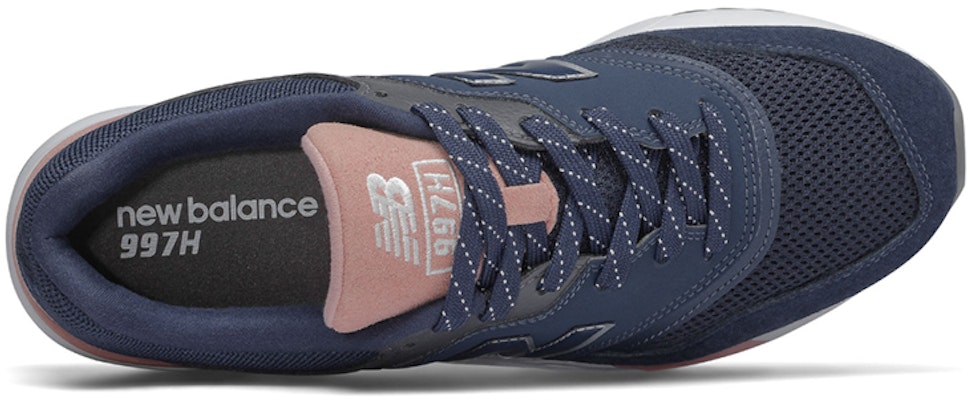 New Balance 997系列 粉藍色 女款 Lookbook New Balance 997系列 粉藍色 女款