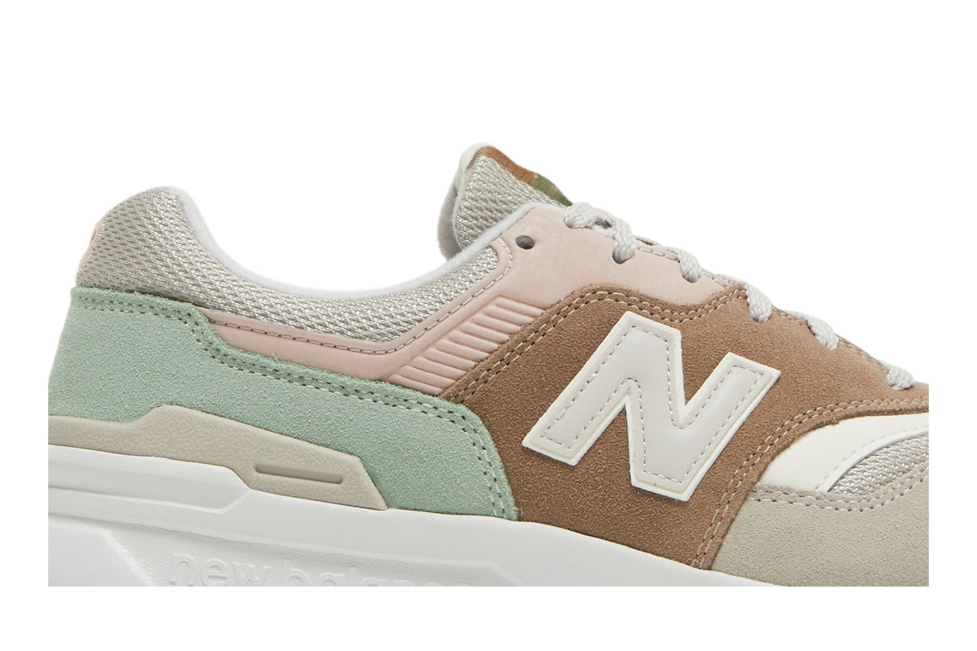 Lookbook (W) New Balance 997H 'Coklat Muda Pink' CW997HVD