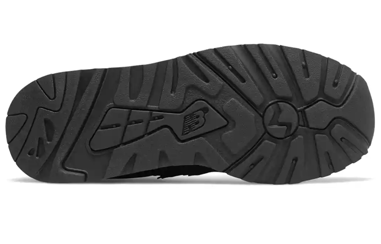 Shop New Balance NB 999 低筒 跑步鞋 女款 黑色